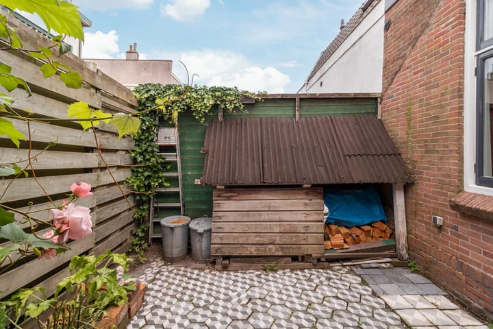 Photo 16 of Jan de Wittestraat 36