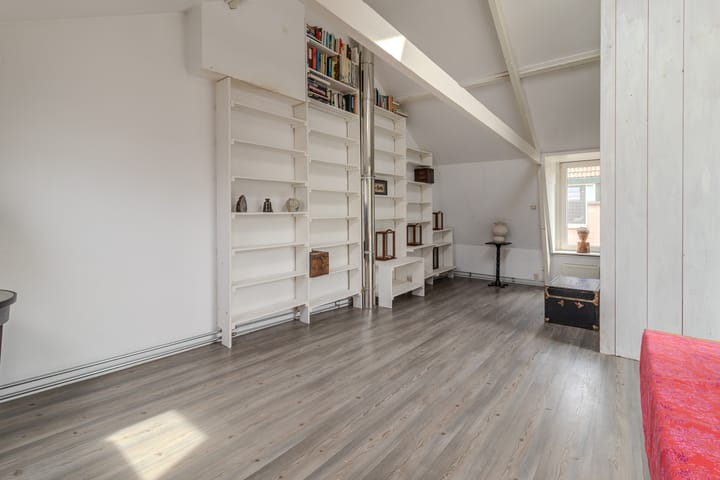 Photo 20 of Jan de Wittestraat 36