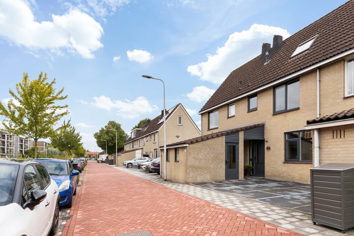 Foto 47 van Bernadottestraat 21