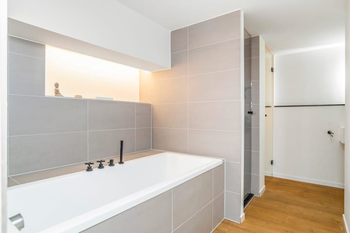 Foto 24 van Mathenesserlaan 166-A