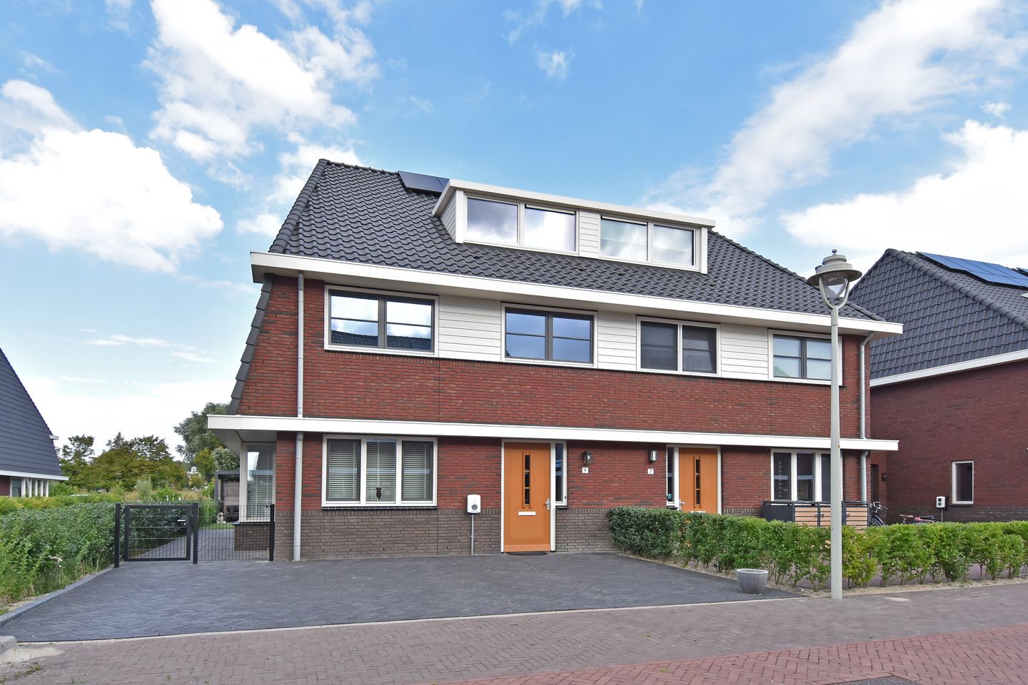 Foto 1 van Abdis Heilwichstraat 9