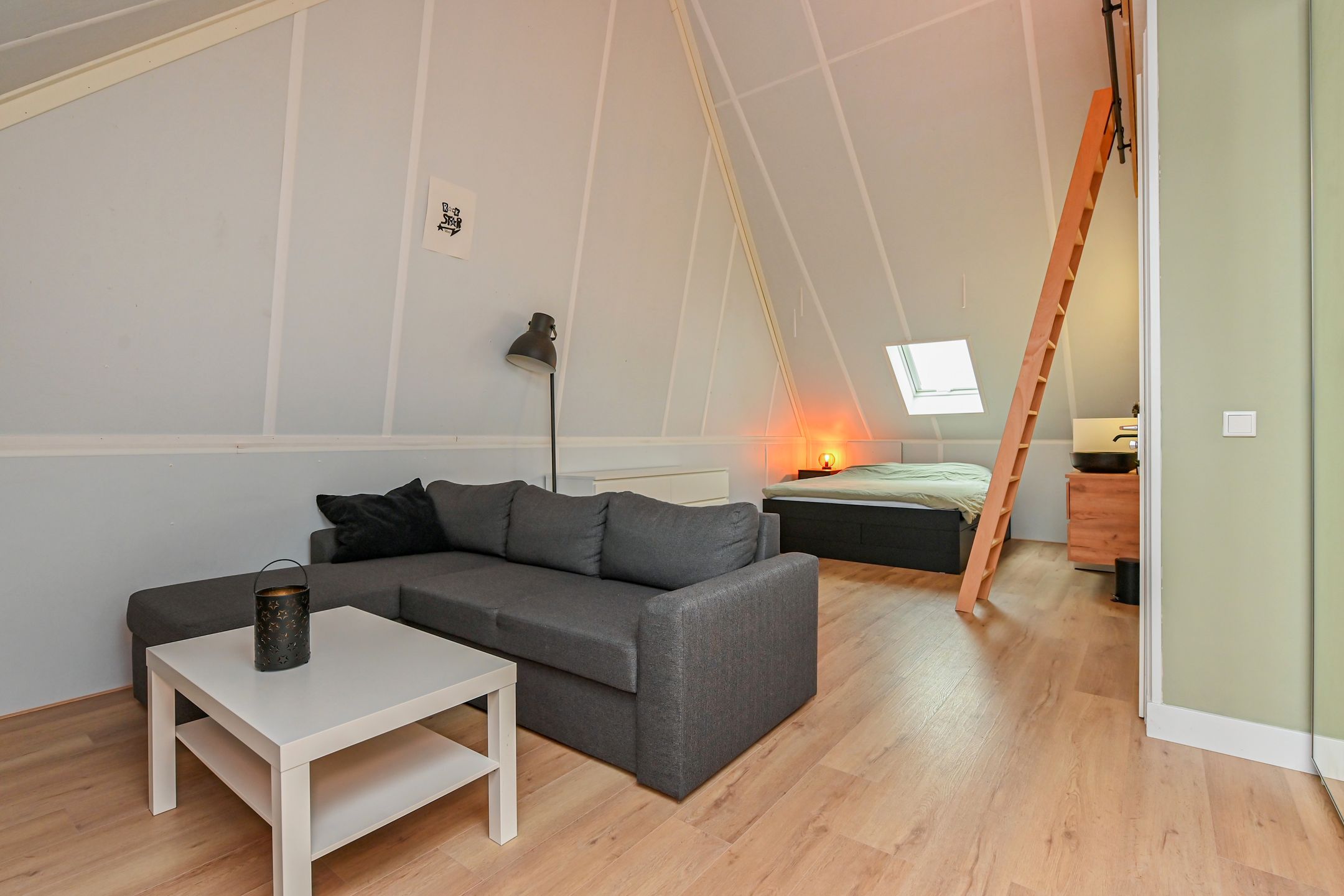 Foto 48 van Abdis Heilwichstraat 9