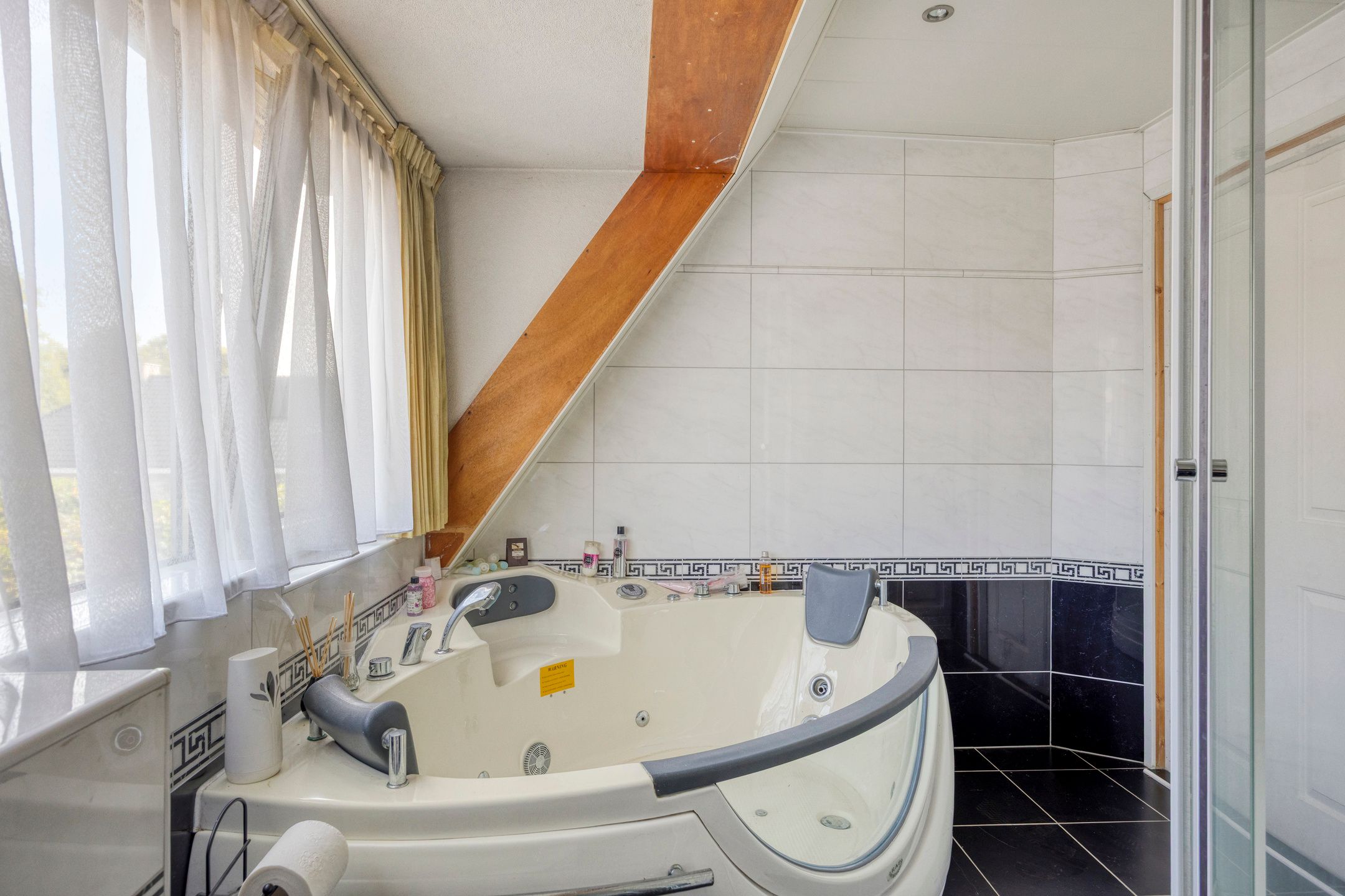 Foto 33 van Meerstraat 101