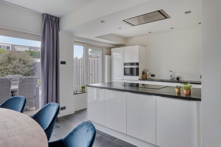 Foto 11 van De Ruijterstraat 7