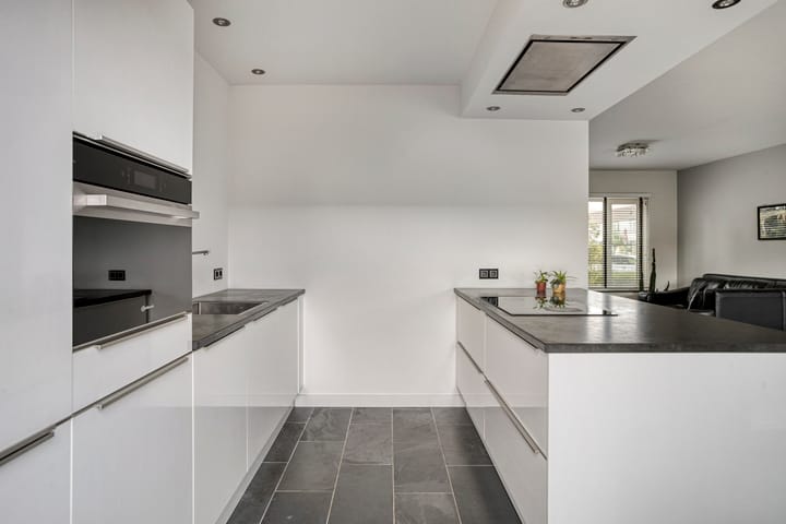 Foto 13 van De Ruijterstraat 7