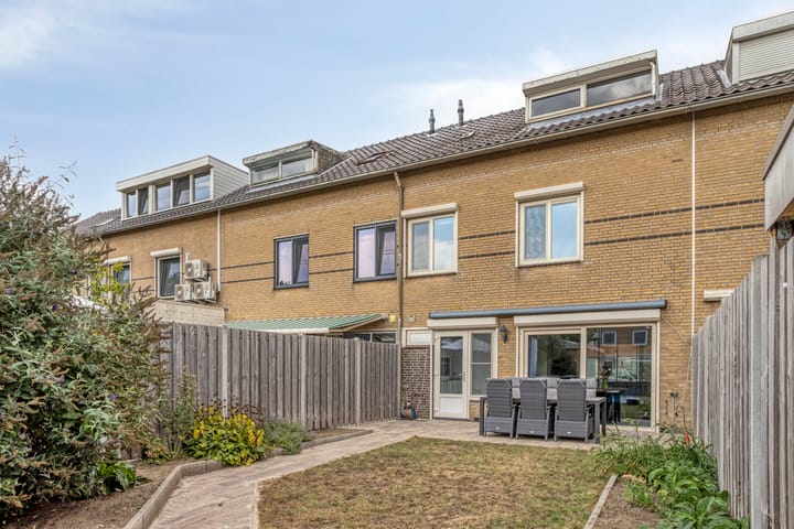 Foto 27 van De Ruijterstraat 7