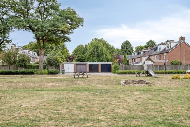 Foto 31 van De Ruijterstraat 7