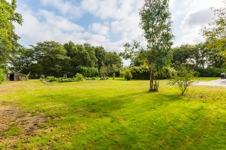 Photo 57 of Lytse Wyngaerden 37