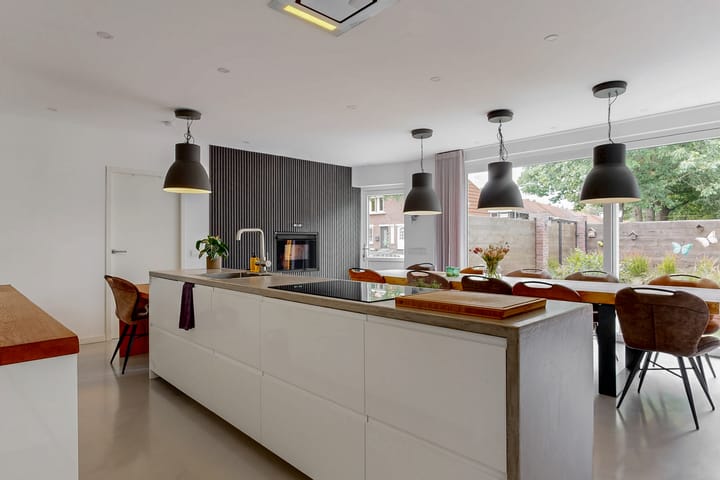 Foto 7 van Zonnebloemstraat 2