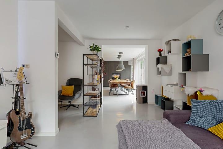 Foto 10 van Zonnebloemstraat 2