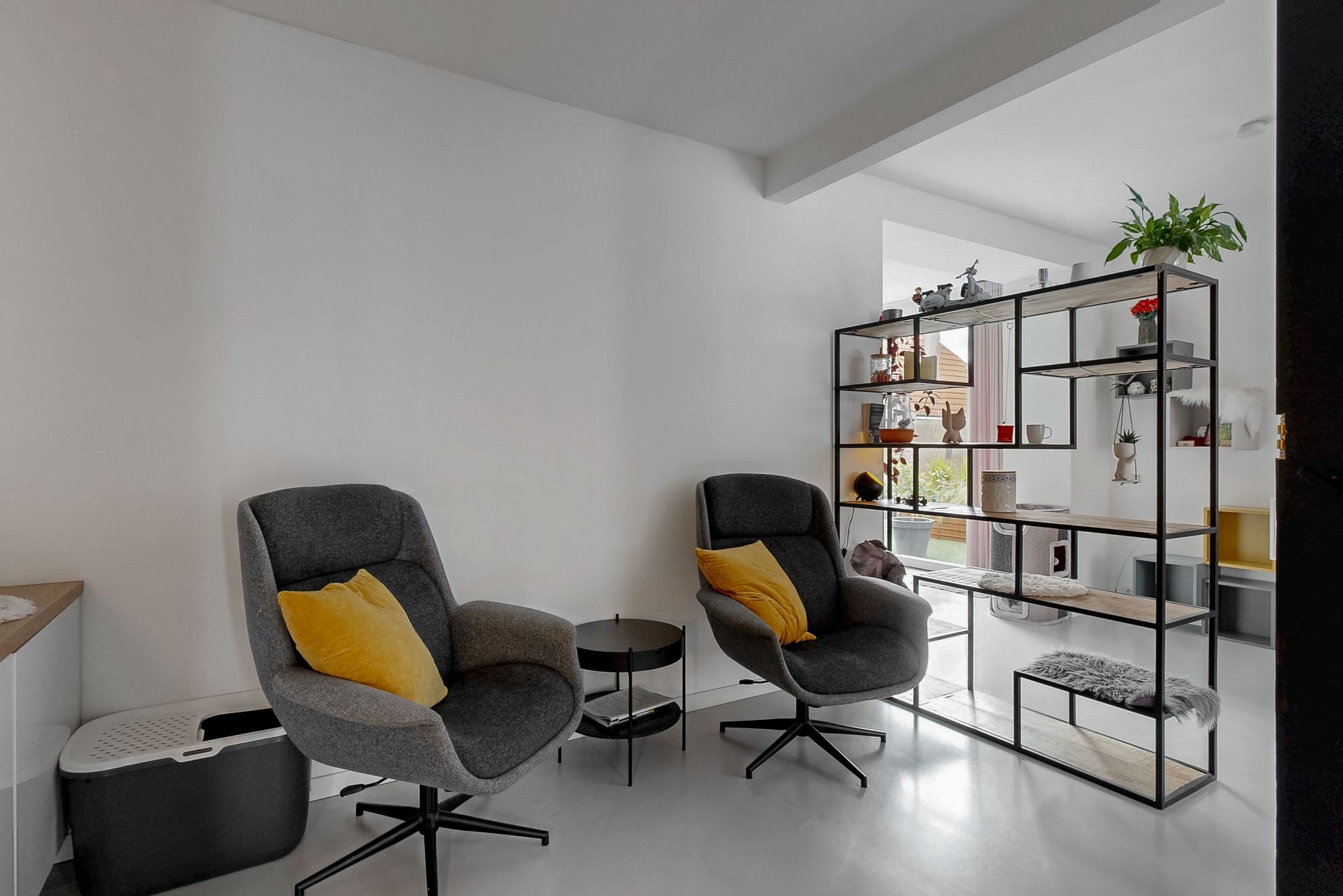 Foto 12 van Zonnebloemstraat 2