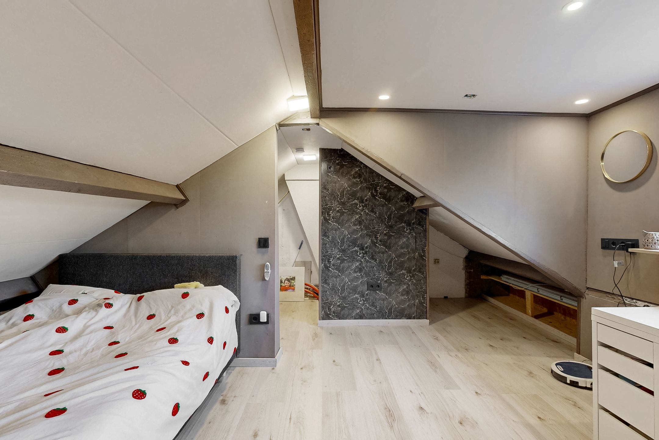 Foto 15 van Zonnebloemstraat 2