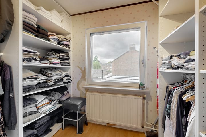 Foto 25 van Zonnebloemstraat 2