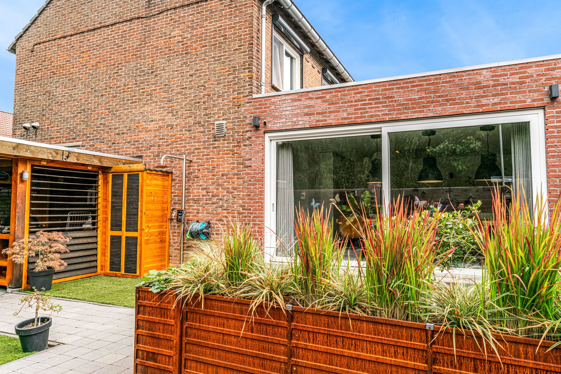 Foto 30 van Zonnebloemstraat 2