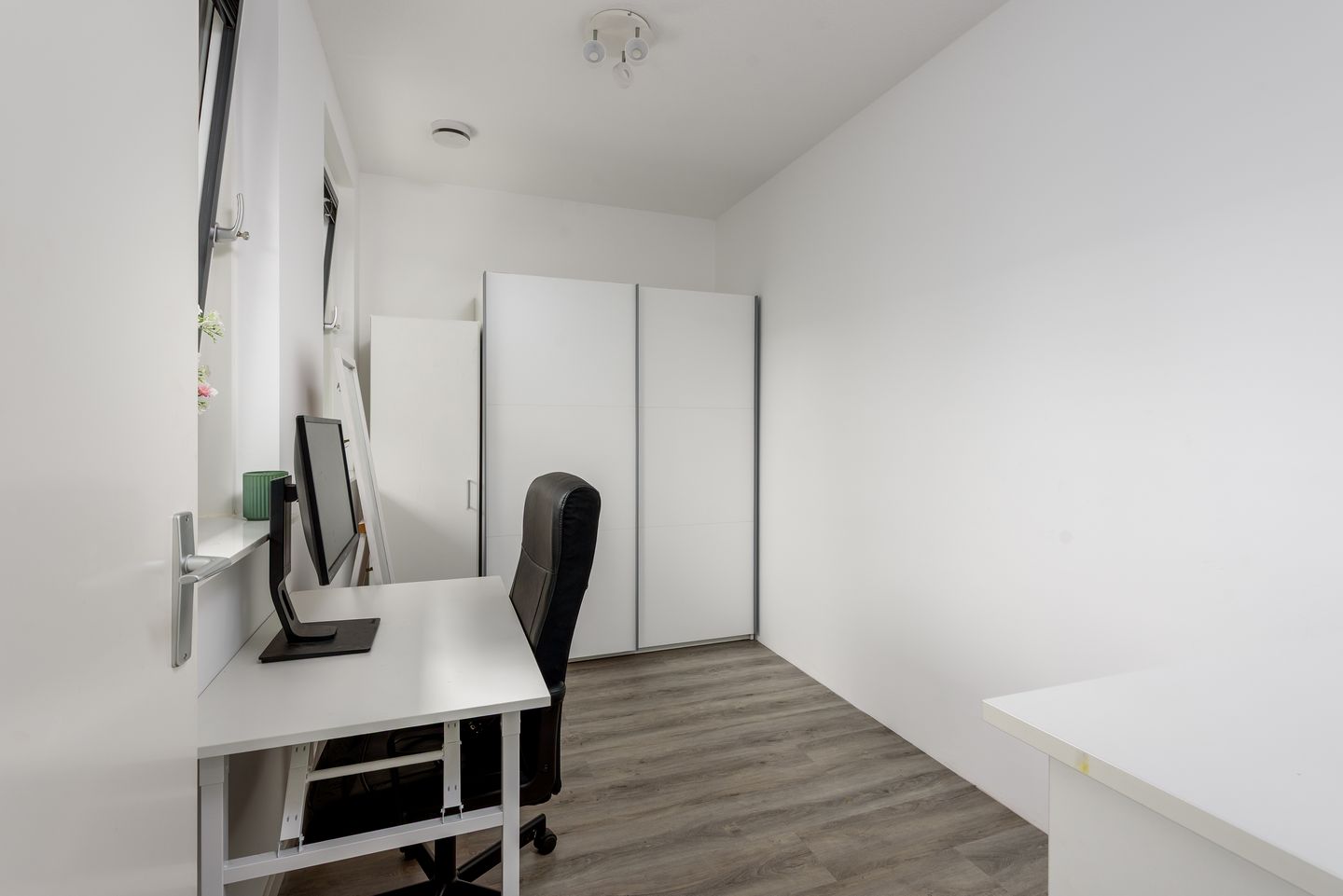 Photo 34 of Tempo Doeloestraat 239