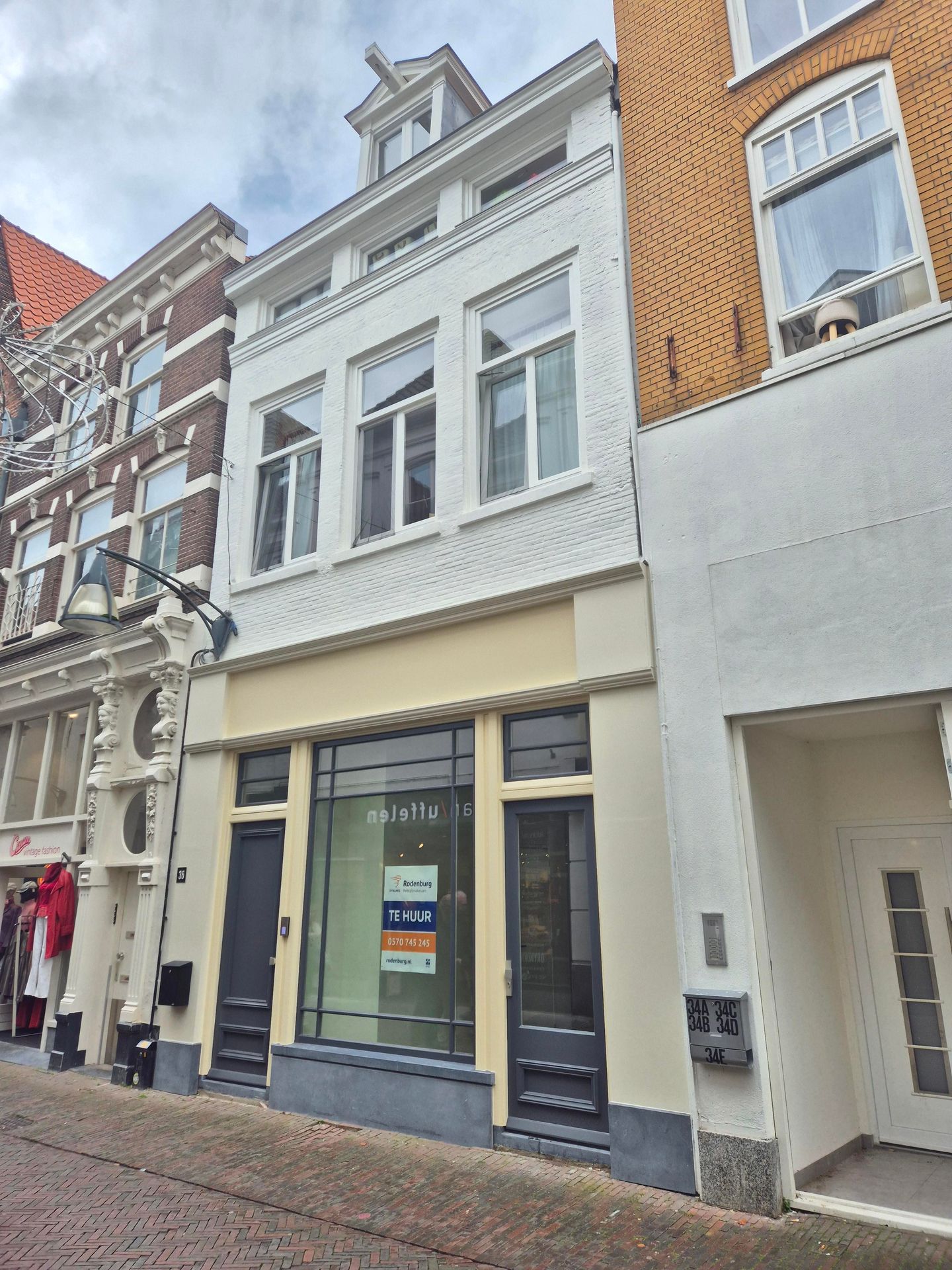 Bekijk foto 3 van Lange Bisschopstraat 36