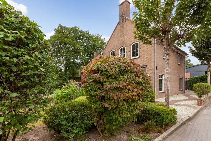 Foto 27 van Stationsweg 12