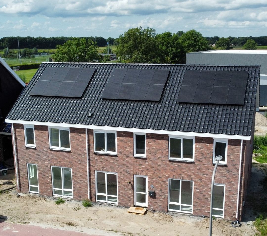 Foto 5 van 3 onder 1 kap Westerweg Beerzerveld