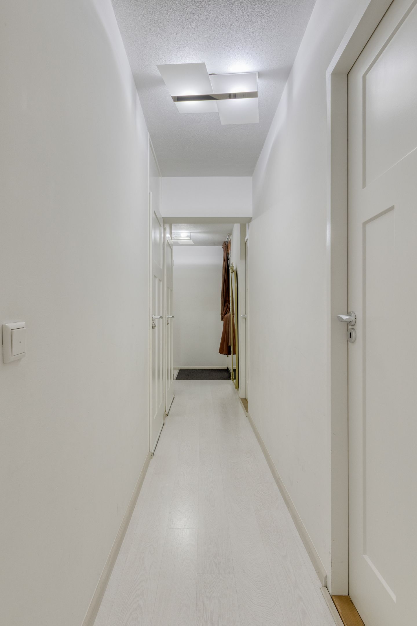 Foto 10 van Zuidplein 494