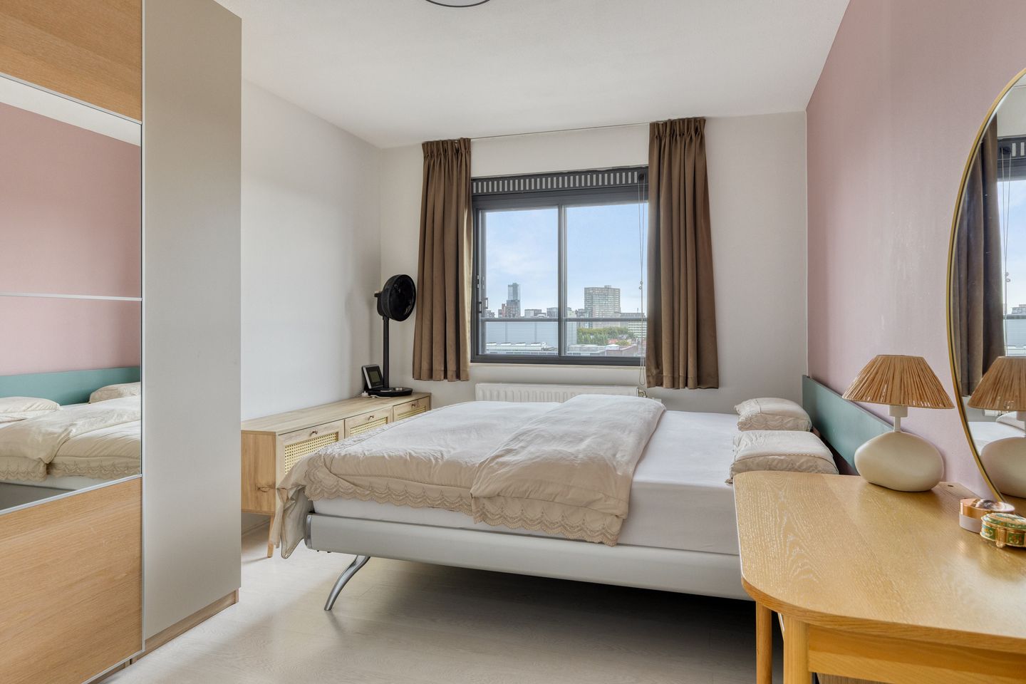 Foto 25 van Zuidplein 494