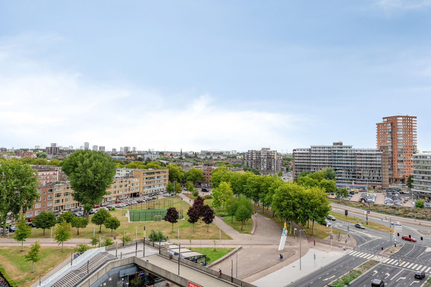 Foto 34 van Zuidplein 494