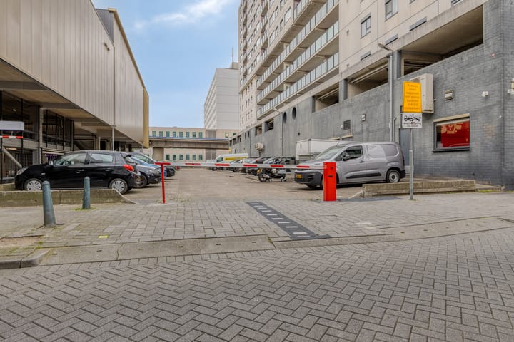 Foto 40 van Zuidplein 494