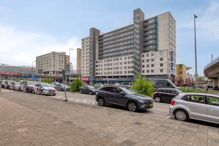 Foto 43 van Zuidplein 494