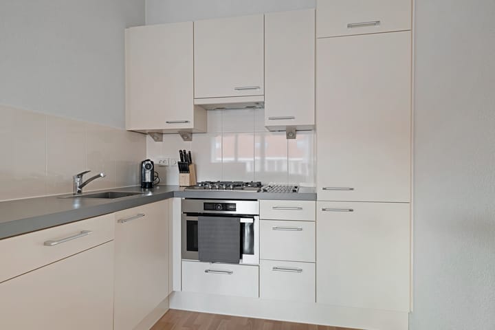 Photo 3 of Mooriaanstraat 10