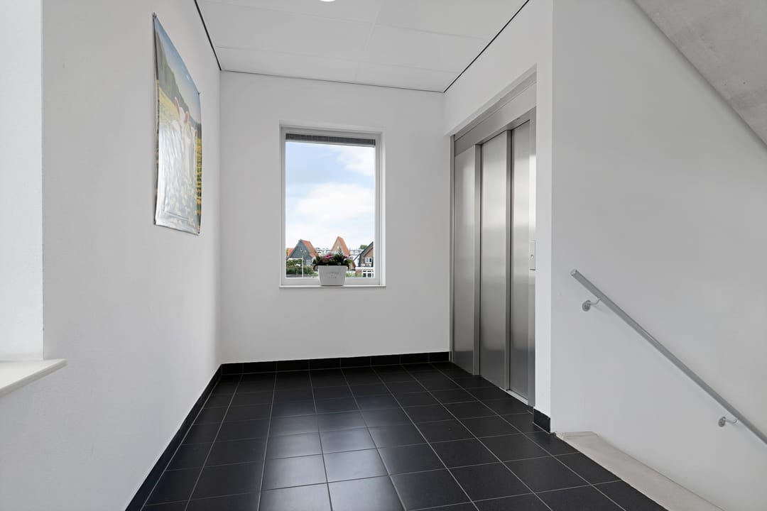 Photo 8 of Mooriaanstraat 10