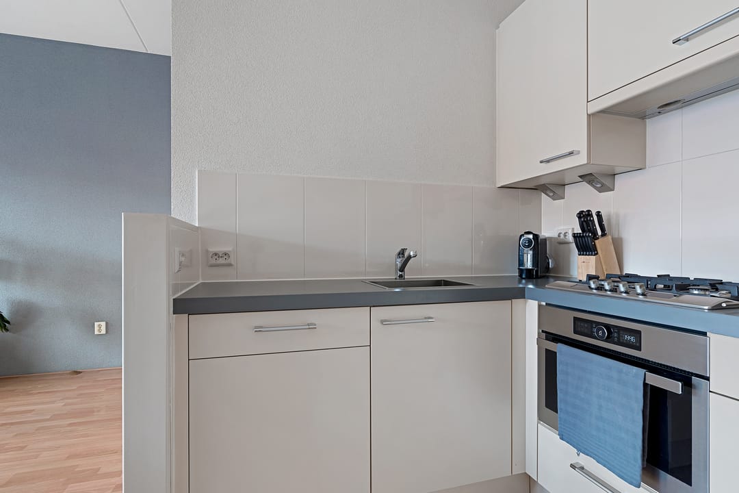 Photo 22 of Mooriaanstraat 10