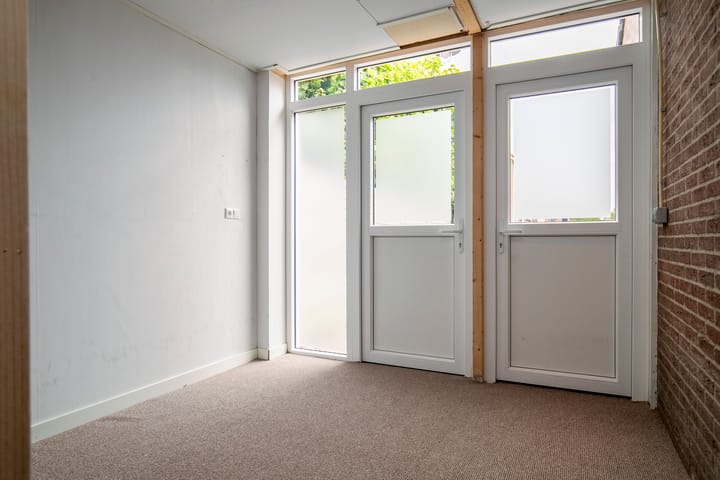 Photo 23 of Karwij 16