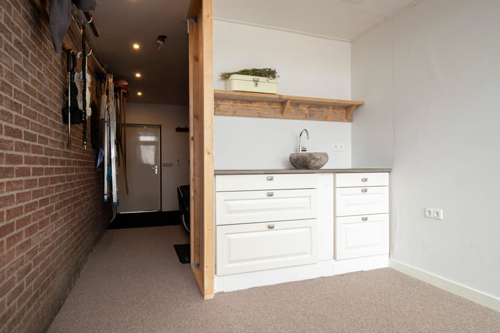 Photo 24 of Karwij 16