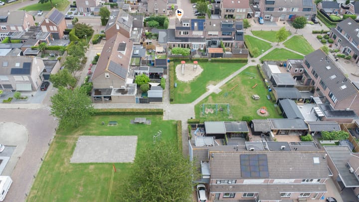 Photo 32 of Karwij 16