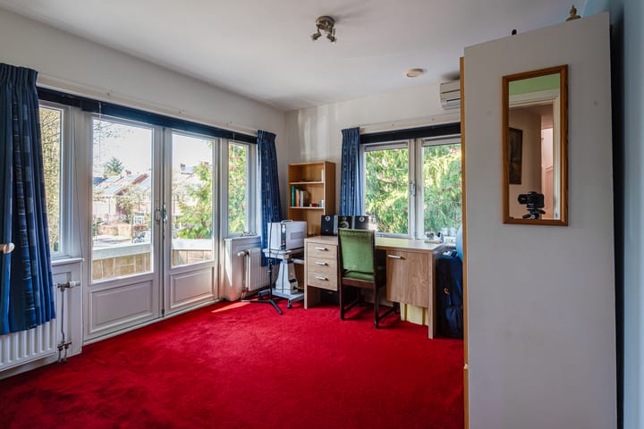 Foto 24 van Van Beuningenstraat 1