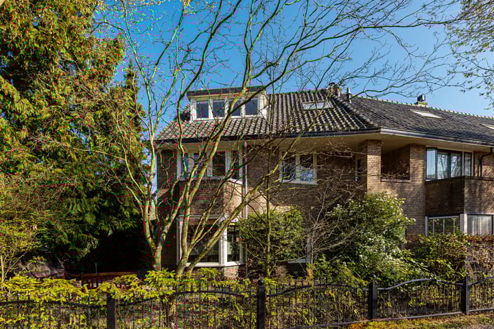 Foto 43 van Van Beuningenstraat 1