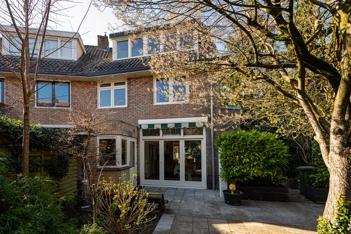 Foto 48 van Van Beuningenstraat 1