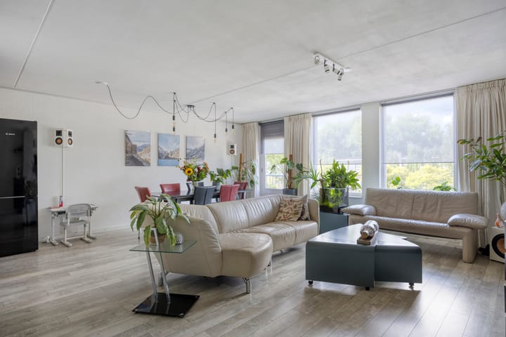 Foto 2 van Wethouder van Eschstraat 324