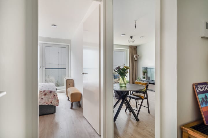 Photo 14 of Waldorpstraat 1572