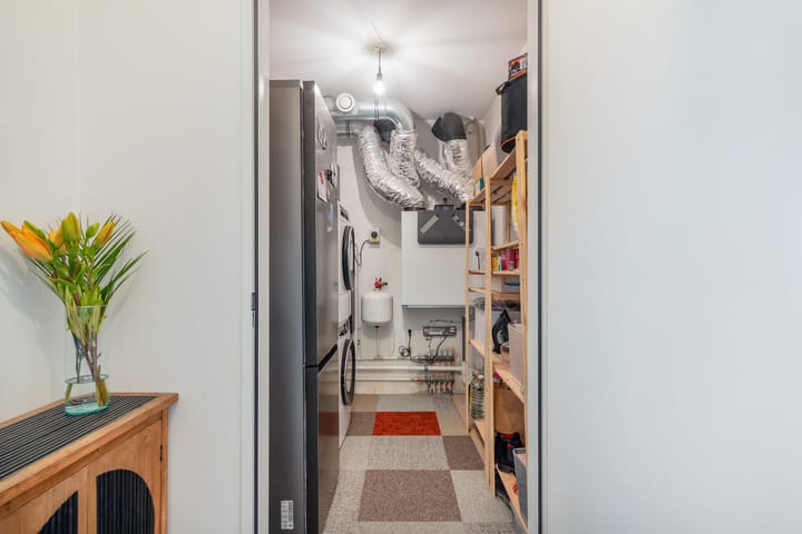 Photo 33 of Waldorpstraat 1572