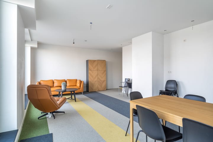 Photo 39 of Waldorpstraat 1572