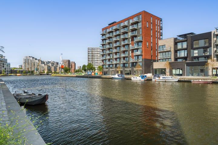 Photo 41 of Waldorpstraat 1572