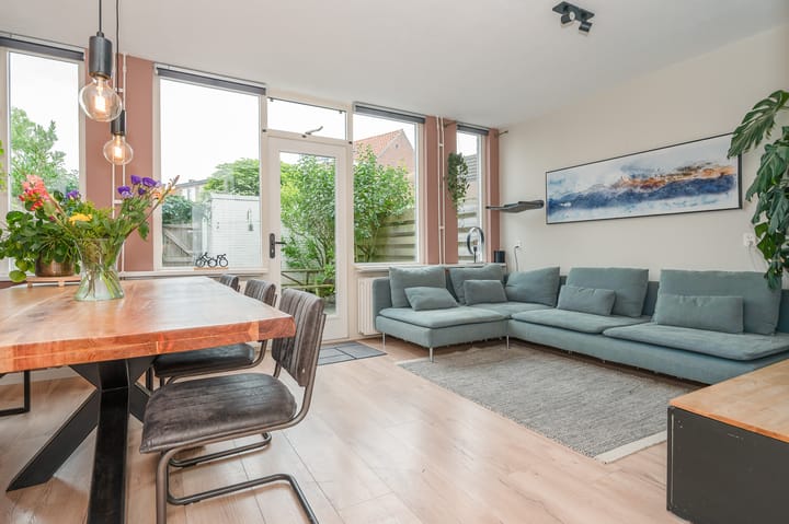 Photo 4 of Meeuwenlaan 103