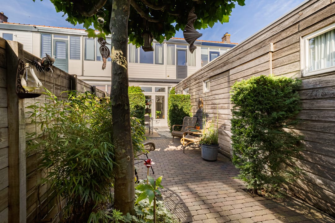 Photo 2 of Paulus Potterstraat 39