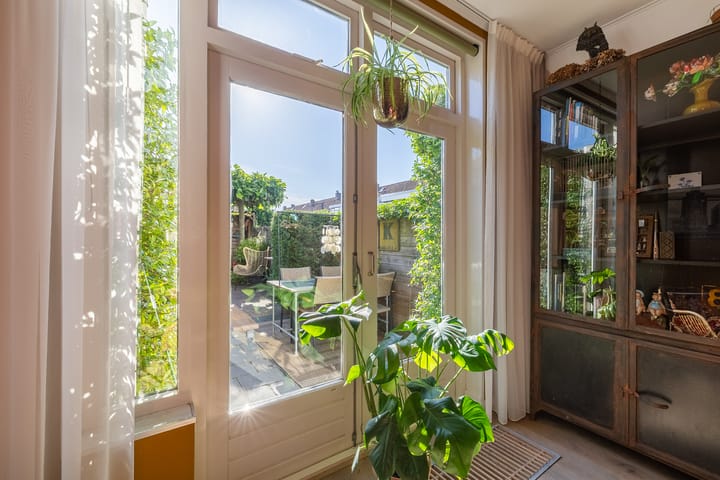 Foto 12 van Paulus Potterstraat 39