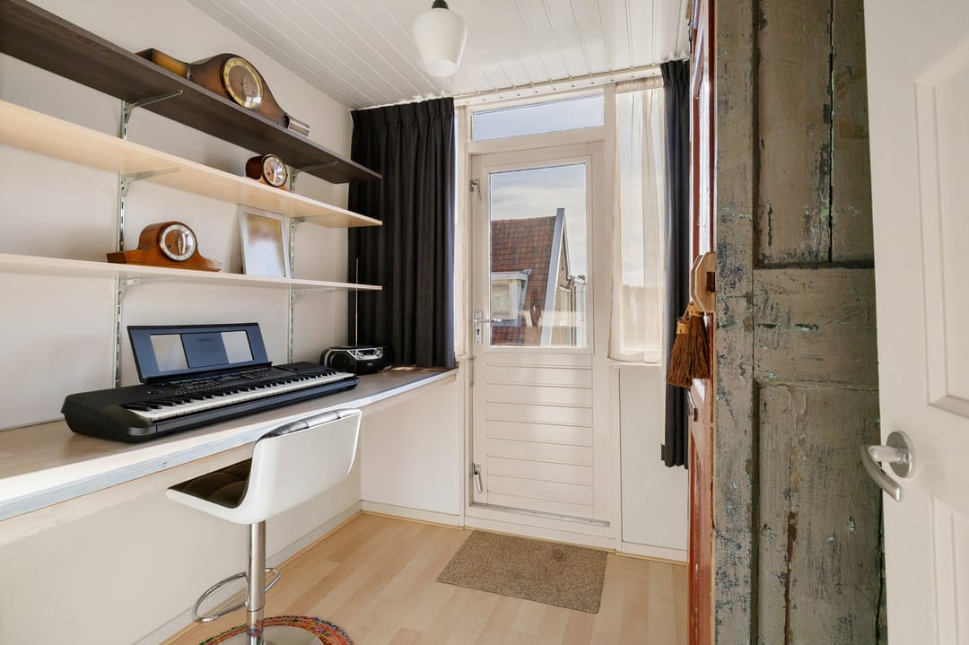 Photo 23 of Paulus Potterstraat 39