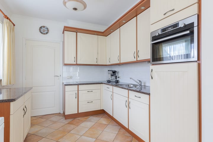 Foto 17 van Ir.Lelylaan 154