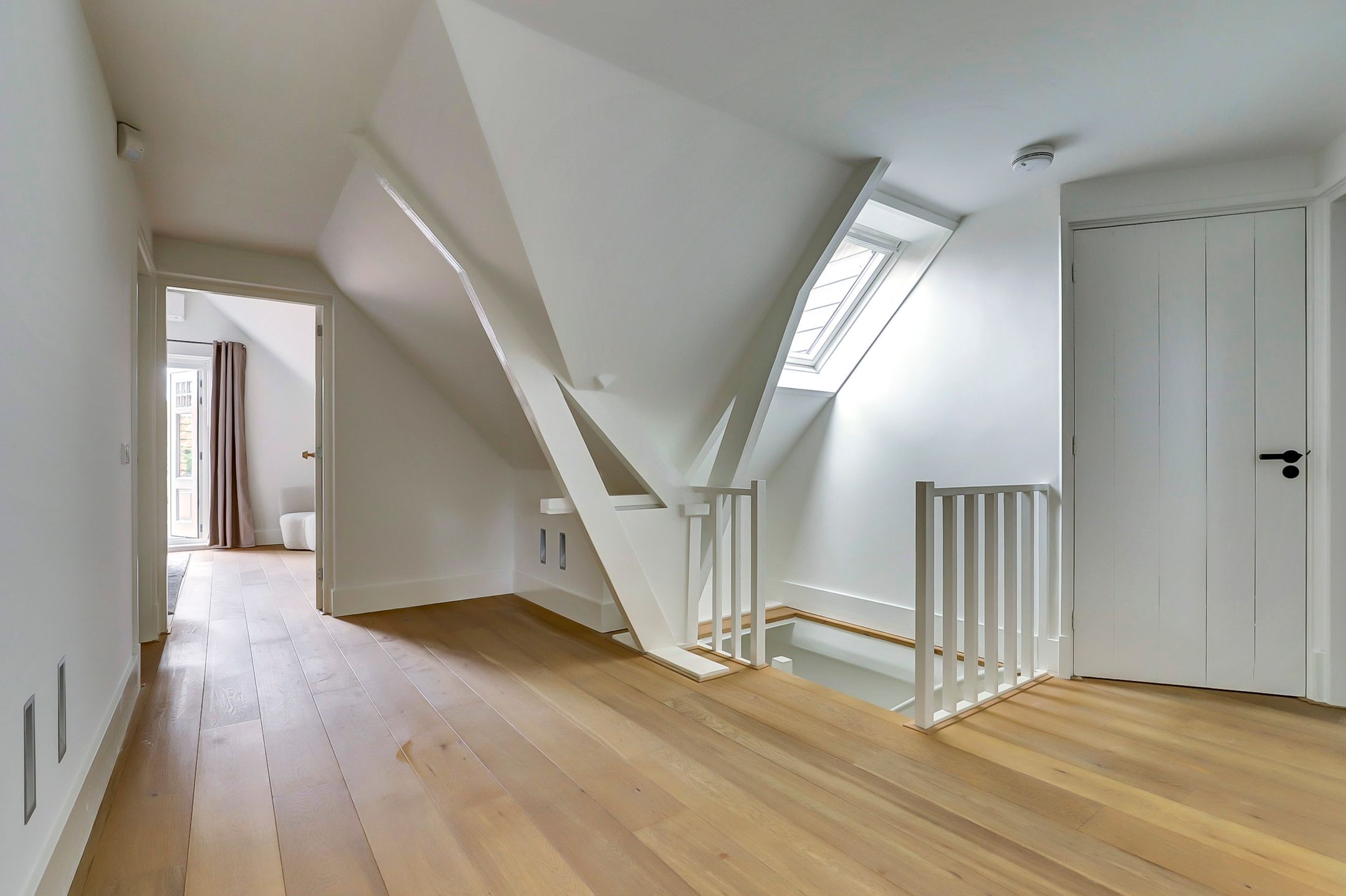 Foto 24 van Rijksstraatweg 154