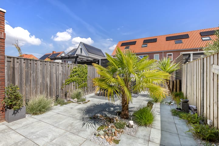 Foto 11 van Charlie Parkerstraat 10