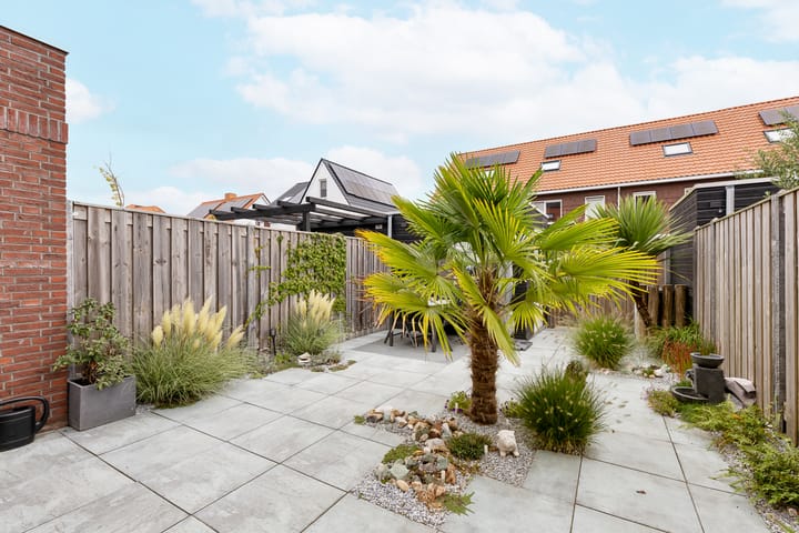 Foto 21 van Charlie Parkerstraat 10