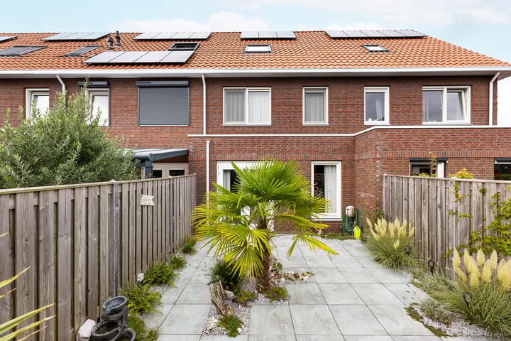 Foto 23 van Charlie Parkerstraat 10